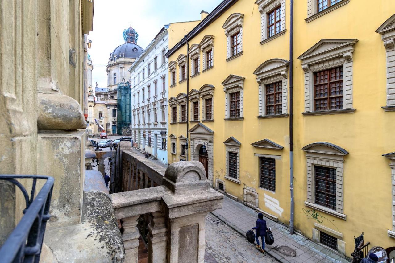 Apartment On Stavropihiiska Street 3 Lviv Extérieur photo