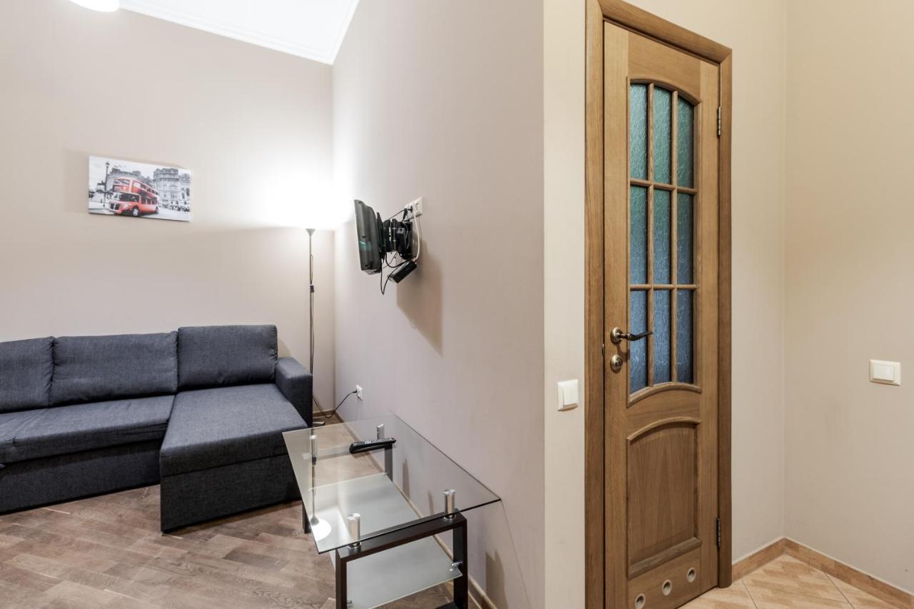 Apartment On Stavropihiiska Street 3 Lviv Extérieur photo