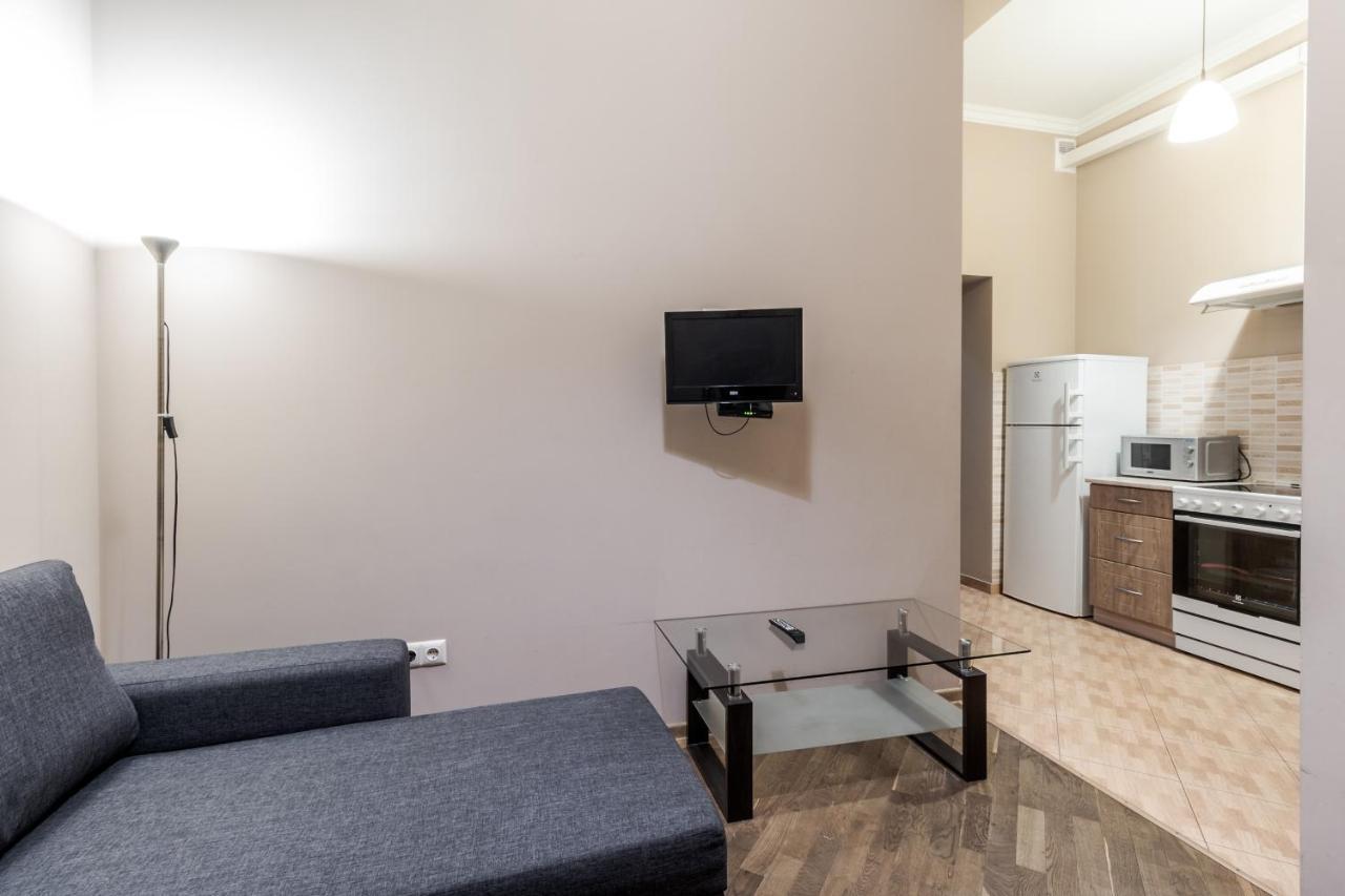 Apartment On Stavropihiiska Street 3 Lviv Extérieur photo