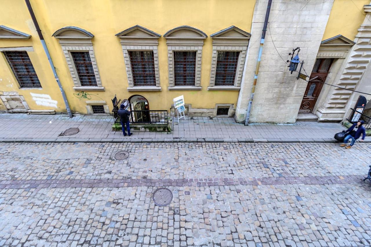 Apartment On Stavropihiiska Street 3 Lviv Extérieur photo